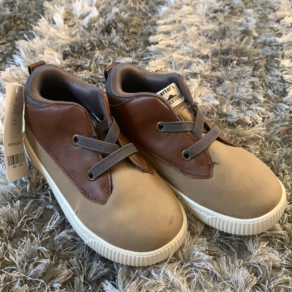 New with tag Carter sneakers